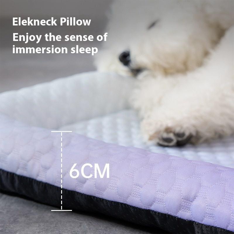 🐶🐱Pet Cooling Pad Mat for Dogs and Cats - Ice Silk Summer Cool Bed Blanket in Gradient Colors, Breathable Soft Sleeping Cushion for Indoor Floors Sofas