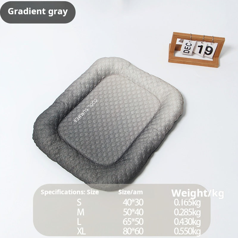 🐶🐱Pet Cooling Pad Mat for Dogs and Cats - Ice Silk Summer Cool Bed Blanket in Gradient Colors, Breathable Soft Sleeping Cushion for Indoor Floors Sofas